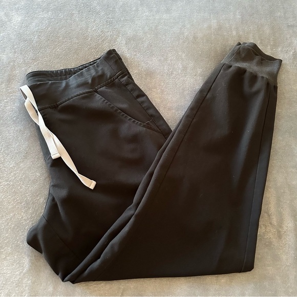 FIGS Zamora Jogger Scrub Pants Black Size M PO 1602 - Picture 14 of 15
